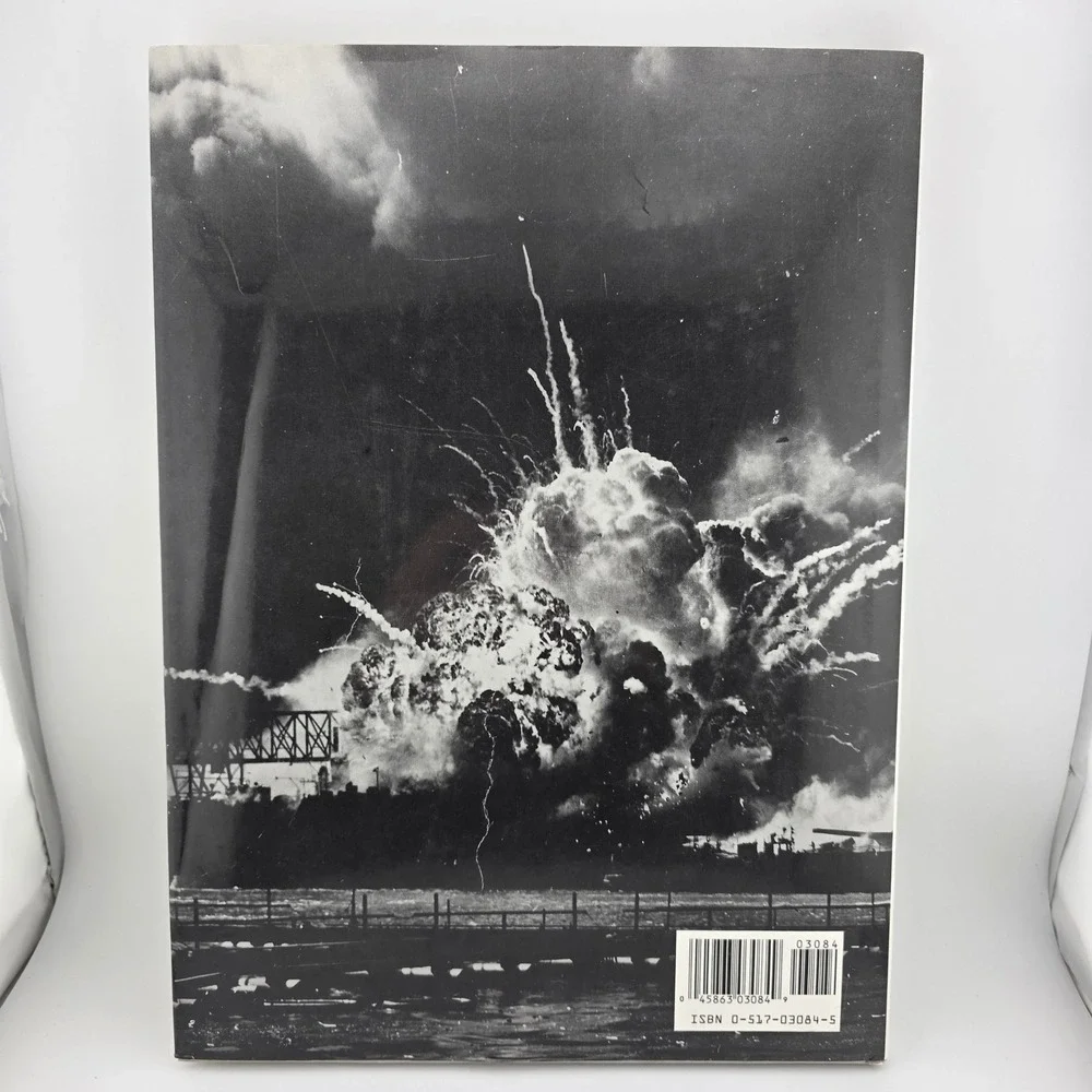 Crescent Books good dust